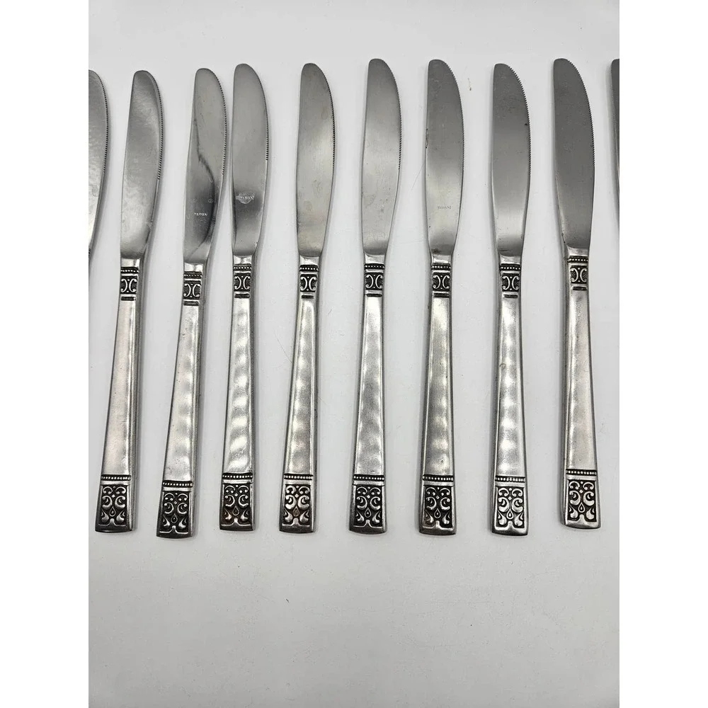 Custom Design CUD1 Lot‎ of 14 Butter Knives Stainless